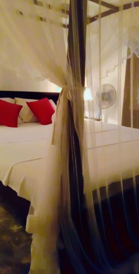 Hotel Shady Edge Unawatuna Zewnętrze zdjęcie